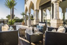 Villa in Cascais - Seafront Manor