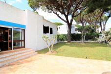 Villa in Albufeira - ALBUFEIRA TRADITIONAL VILLA WITH POOL by HOMING