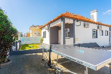 Villa in Charneca de Caparica - Villa Sol e Mar