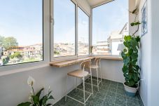 Apartment in Porto - Nomad's Easy Stay - 1BED Sta Catarina City View