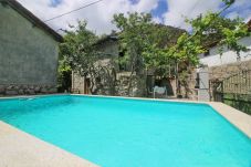 Cottage in Terras de Bouro - Cabaninhas House