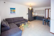 Apartment in Tignale - Appartamento Casa Ledio