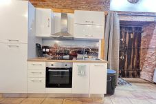 Apartment in Toulouse - La Romance - Loft Ancien au coeur de Toulouse