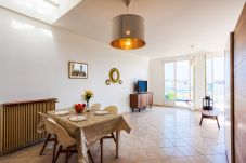 Dining room with sea view