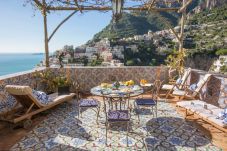 House in Positano - Palazzo Crocione