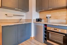 Apartment in Genos - hoomy11134