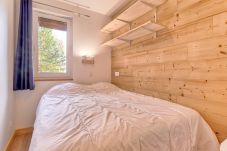 Apartment in Genos - hoomy11134