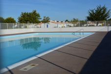 House in Bretignolles-sur-Mer - La Villa Bleue à 300 m de la Mer