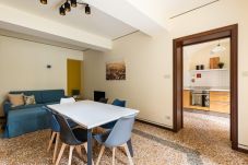 Apartment in Bologna - Strada Maggiore 59 - Casa Ambrosini - Atena