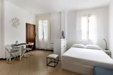 Apartment in Bologna - Nazario Sauro 7