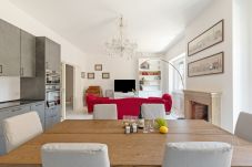 Apartment in Rome - Bright and Spacious Family Apartment in Parioli