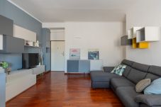 Apartment in Bologna - Ristori 9 - Modern Petroleum Apartment