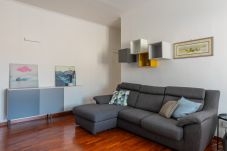 Apartment in Bologna - Ristori 9 - Modern Petroleum Apartment