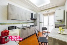 Apartment in Naples - Yellow City Apartment- P.IVA