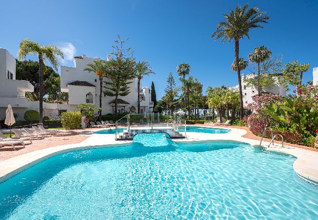  in Marbella - Generous and clasic apartment, in Alhambra del Mar