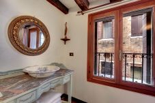 Apartment in Venice - Rialto Canal View