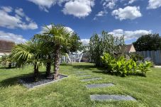 Villa in Roézé-sur-Sarthe - Villa Cap Ferret - 10pers - Piscine - Rêve au Mans