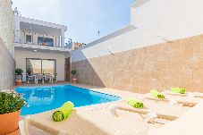 Villa in Sa Pobla - CAN SERRA -Modern townhouse with private pool. Fre