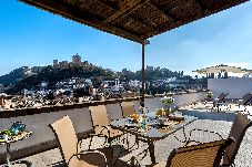 Apartment in Granada - Fab Penthouse views to Alhambra. Ático Plaza Nueva