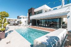 Villa in Nerja - Chimenea