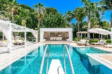 Villa in Marbella - All About Villa Serenity