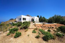 Villa en Cala San Vicente - Villa Casa Blanca Carbo