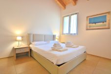 Apartamento en Torri del Benaco - South House With Pool And Lake View