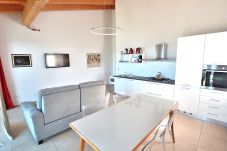 Apartamento en Torri del Benaco - South House With Pool And Lake View