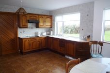 Spacious and Bright Spanish Point El Martins Holiday Home, Milltown Malbay, County Clare