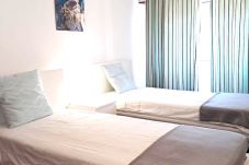 Apartamento en Quarteira - T2 M.Praia 4E 80M PRAIA wi-Fi 6 PESSOAS