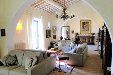 Villa en Carmignano - Close to Florence, Jacuzzi & Breathtaking View