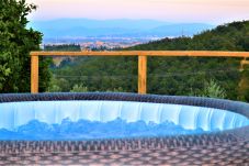 Villa en Carmignano - Close to Florence, Jacuzzi & Breathtaking View