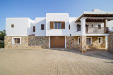 Villa en Sant Antoni de Portmany / San Antonio - Huerta