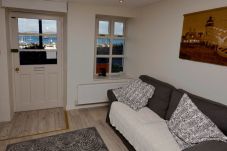 Sandy Heels Holiday Cottage, Harbour View Holiday Accommodation Available in Roundstone, County Galway, Ireland 