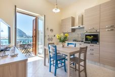 Apartamento en Palermo - Casetta vista mare in piazza a Mondello