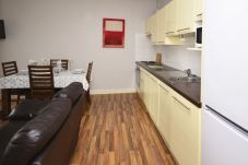 Letterfrack Apartments No.2, Modern Holiday Apartment in Connemara, County Galway