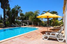 Casa rural en Almancil - Idyllic Farm House with huge Garden for 14PAX