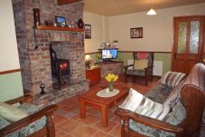 Sheans Holiday Cottage, Pretty, Self-Catering Holiday Accommodation, Killarney, County Kerry