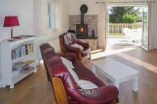 The White Holiday Cottage Leap,  Rural Self Catering holiday home in County Cork