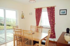 Allaghee Mor Holiday Home, Seaside Holiday Accommodation Available in Ballinskelligs County Kerry