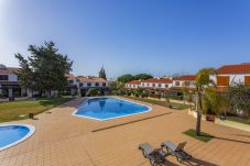 Apartamento en Quarteira - Vilar do Jardim - Terrace and Pool - Vilamoura by