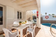 Villa en Cala Blanca - Villa 10 Marias