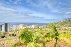 Apartamento en Funchal - Levada dos Piornais, a Home in Madeira