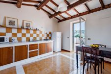 Apartamento en Linguaglossa - Gli Iris - Casa con terrazza - P.IVA