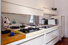 Apartamento en Napoli - Elegant Apartment at Chiaia