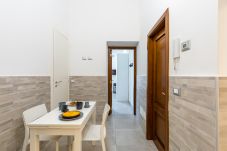 Apartamento en Napoli - Foria 49 Apartment 2