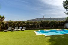 Villa con piscina privada en Alicante