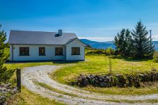 Lakeview Waterville Holiday Home, Waterville, Co. Kerry | Coastal Self-Catering Holiday Accommodation Available in Waterville, County Kerry