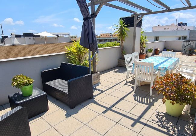 Apartamento en Cambrils - 7432-CHEZ CÉLINE. Ático, Piscina, Parking y 50m p