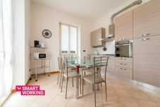 Apartamento en Menaggio - Bright and Cozy in Menaggio - UTNZ